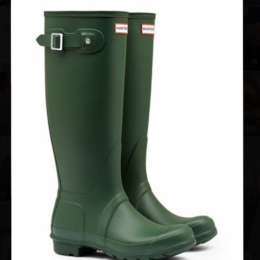 Green size 7 hunter boots
